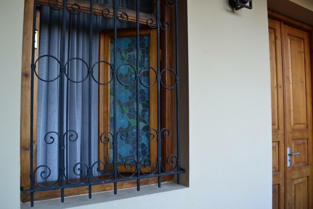 Anano Apartment On Botanikuri Тбилиси Екстериор снимка